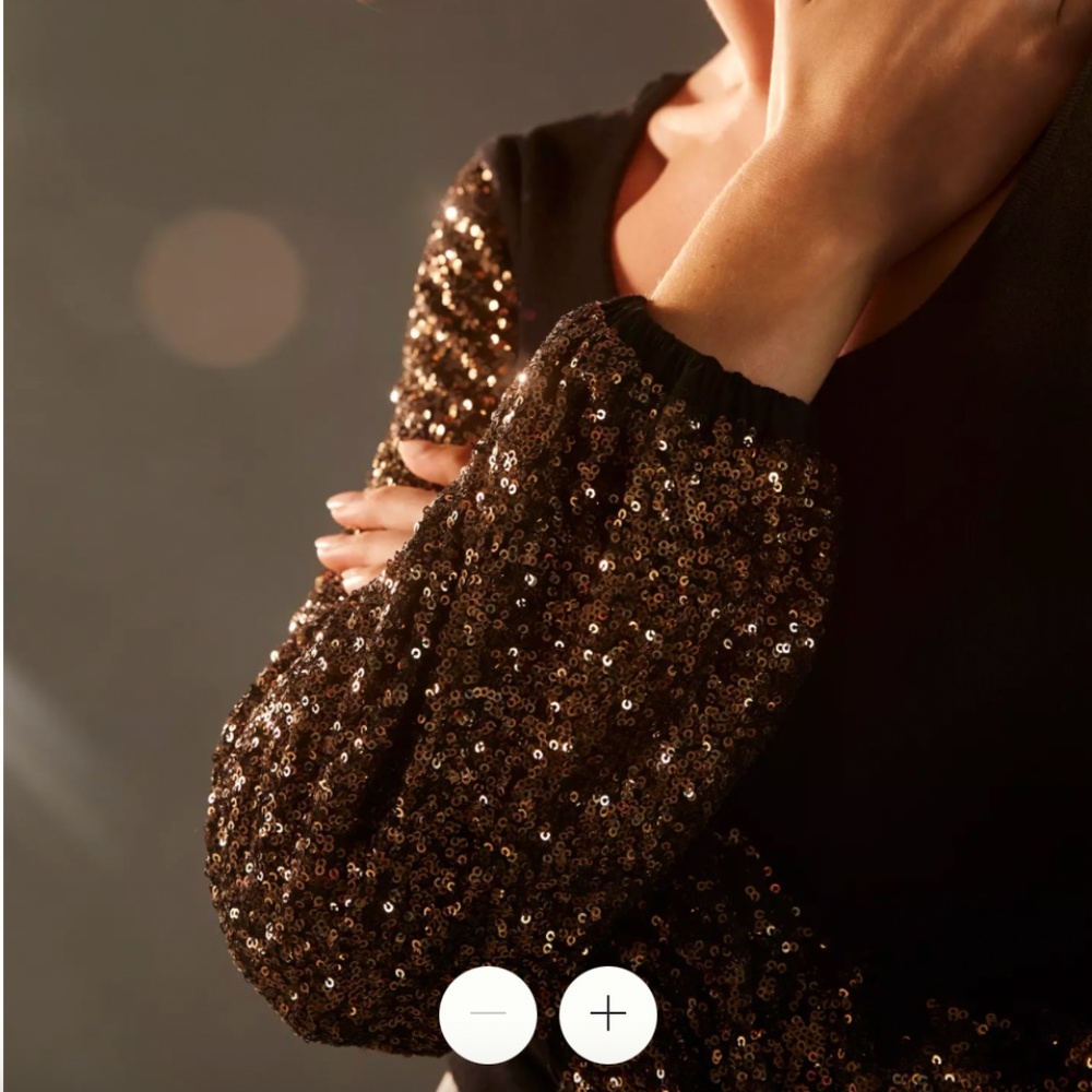 ❤️Host Pick❤️ NWT Bl-nk Sequin-Sleeve Sweater - Color Black - Size S - Picture 7 of 10